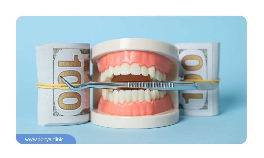 تصویر ماکت دندان با دو بسته پول